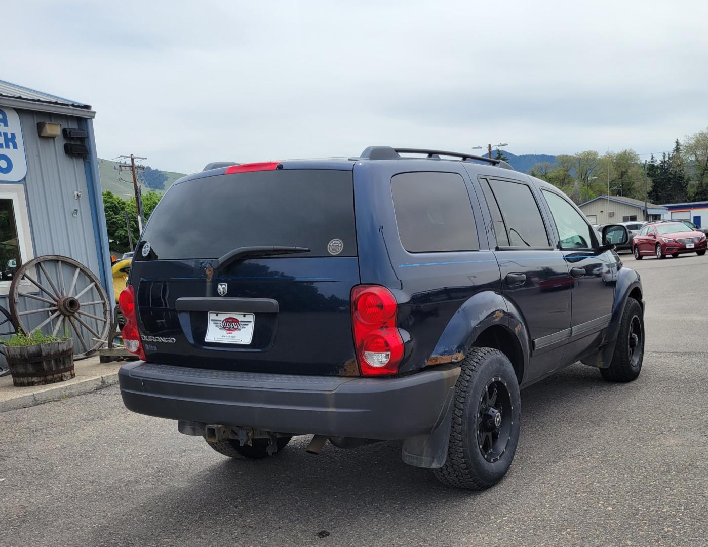 2005 Blue /GrAY Dodge Durango ST (1D4HB38N05F) with an 4.7L V8 engine, Automatic transmission, located at 450 N Russell, Missoula, MT, 59801, (406) 543-6600, 46.874496, -114.017433 - Photo#8